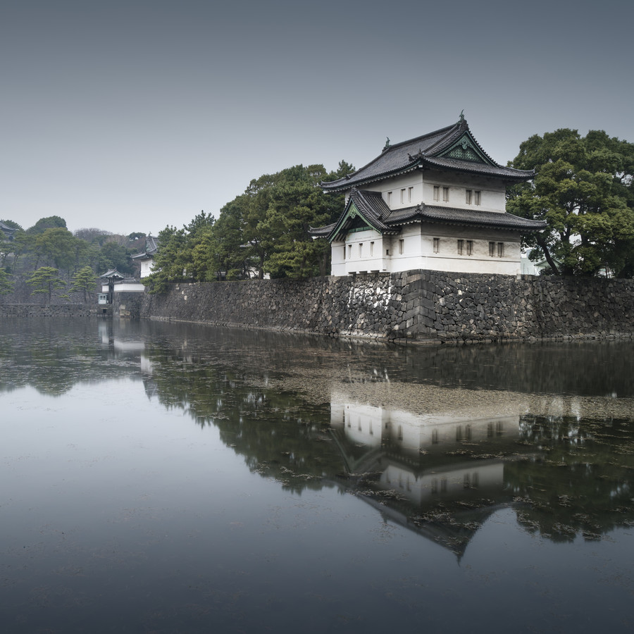 قلعه ادو بزرگترین قلعه ژاپن و محل زندگی امپراتور